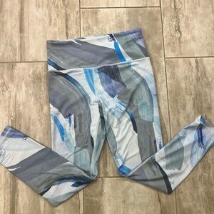 Athleta 7/8 length M Blue and Gray Elation Leggings